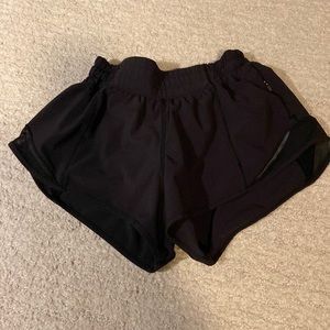 Lululemon Hotty Hot Shorts Color Black Size 2 Low Rise 2.5 inches
